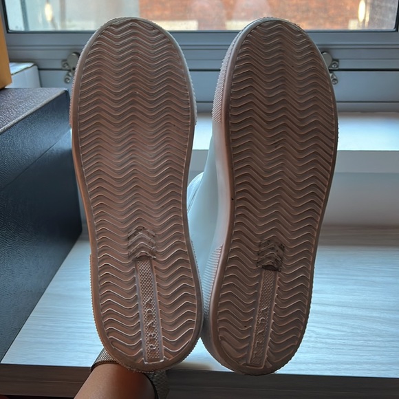 Prada white sneaker with red trim - Picture 5 of 5